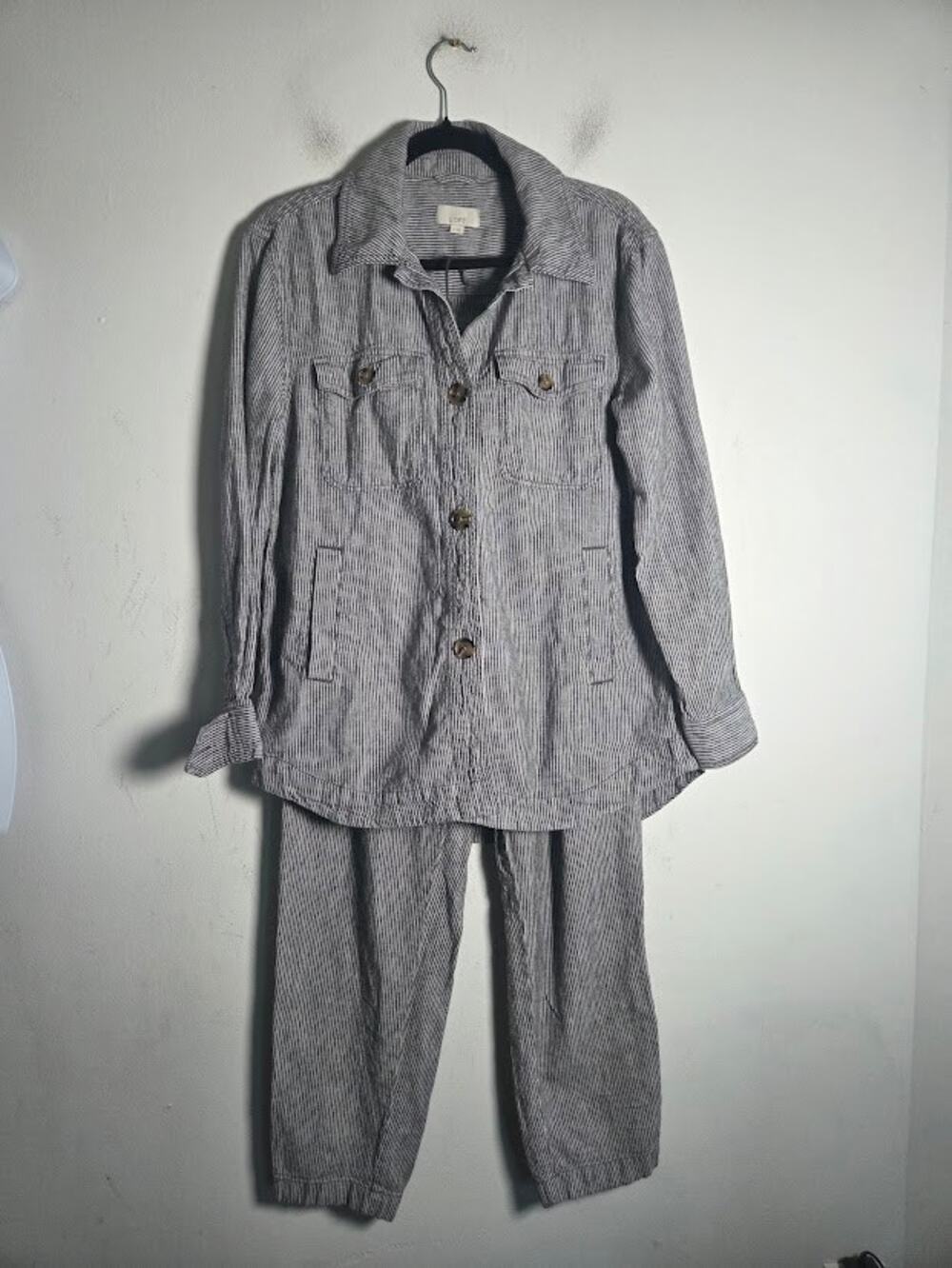 Ann Taylor Loft Grey White Stripped Linen Button Shacket/Pants Set size Medium